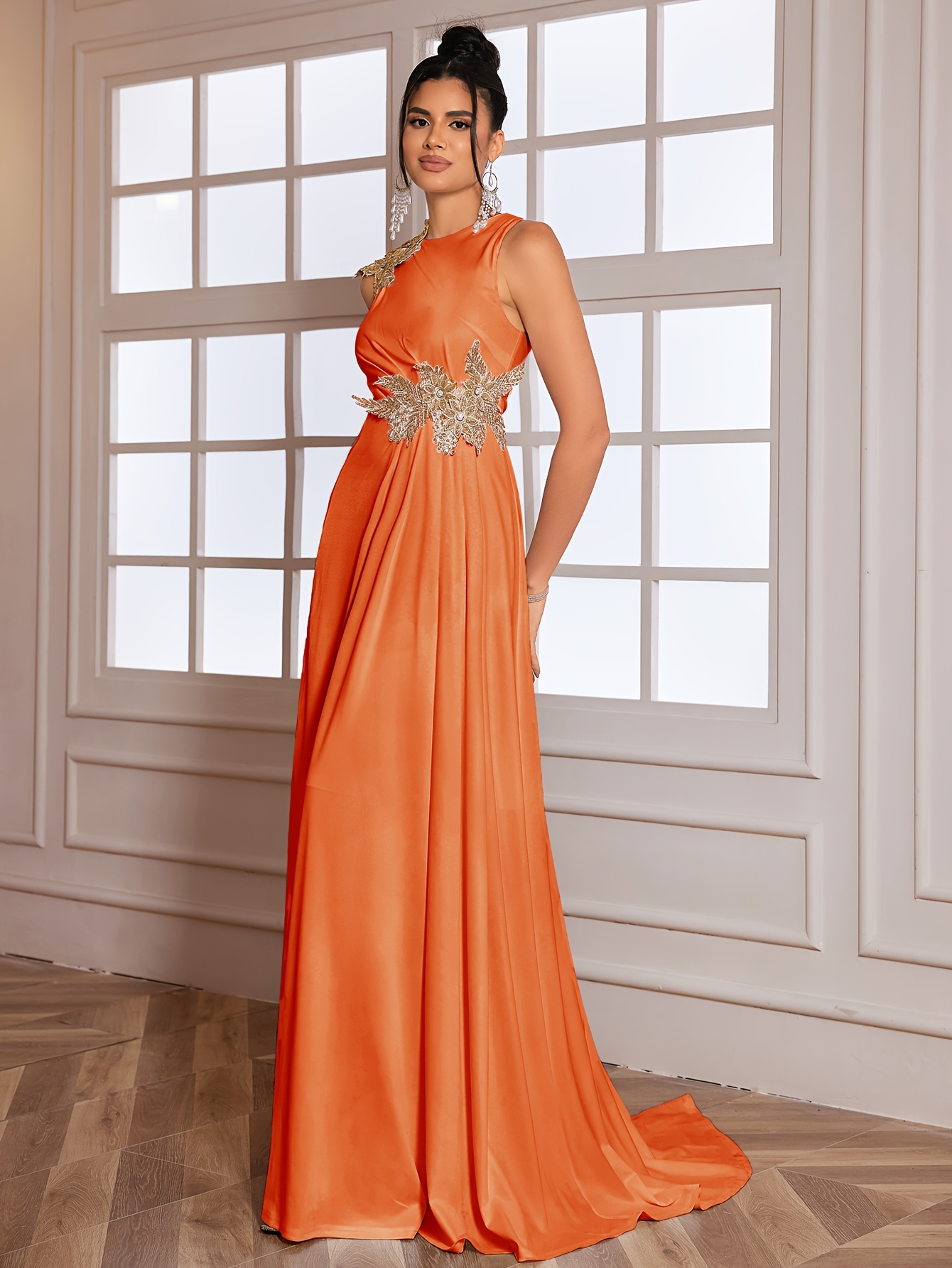 Elegancka sukienka imprezowa bez rękawów dla kobiet