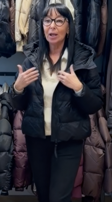 Kurtka puchowa z kapturem i zamkiem błyskawicznym – Styl Uniwersalny na Zimę