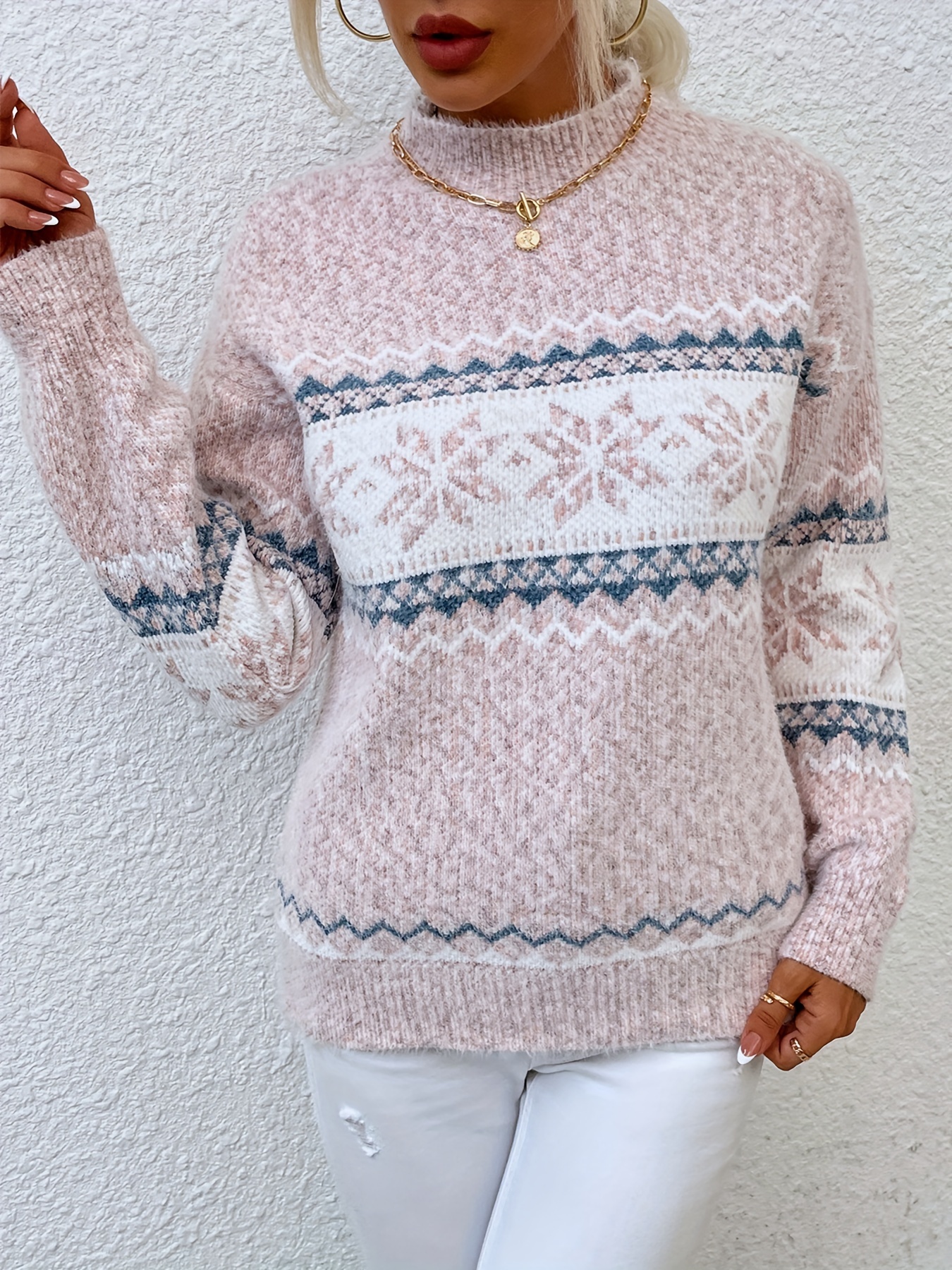 Sweter damski z golfem na jesień i zimę