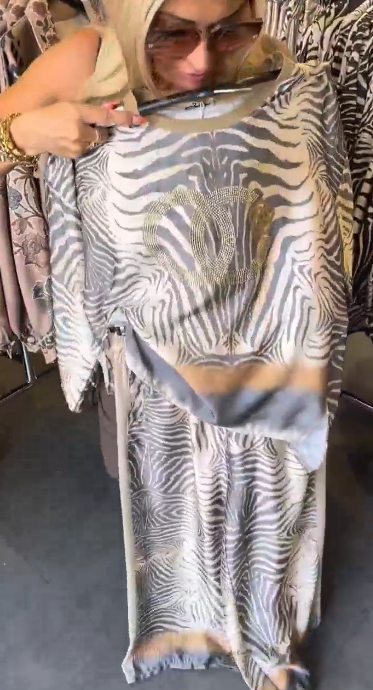 Garnitur z nadrukiem zebry, okrągły dekolt, długie rękawy