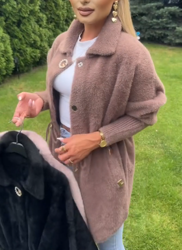 Kurtka z pluszowymi klapami