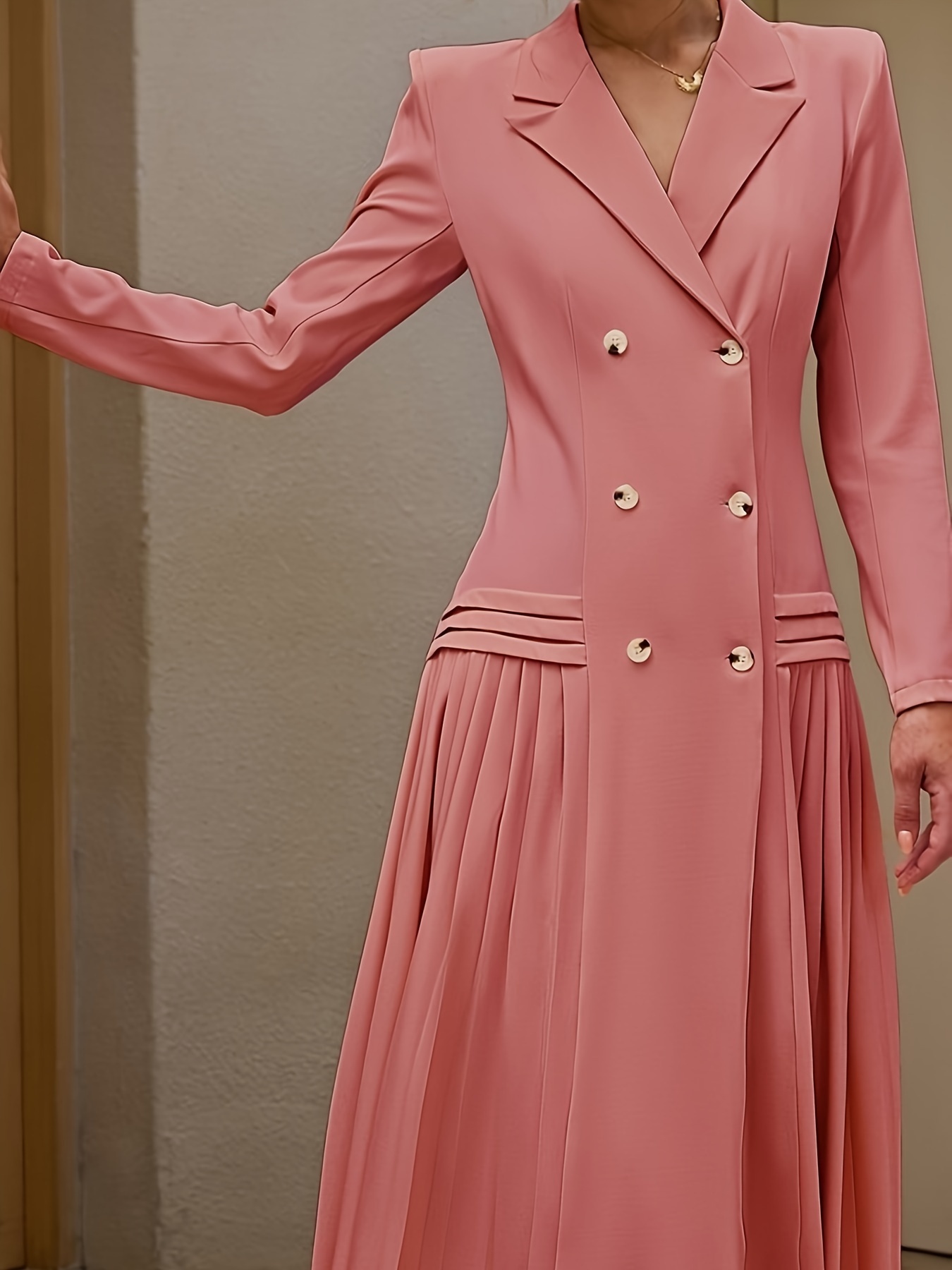 Kobiety Eleganckie Sukienka - Podwójne Piersie, Notch Lapel, Plisowane Hem