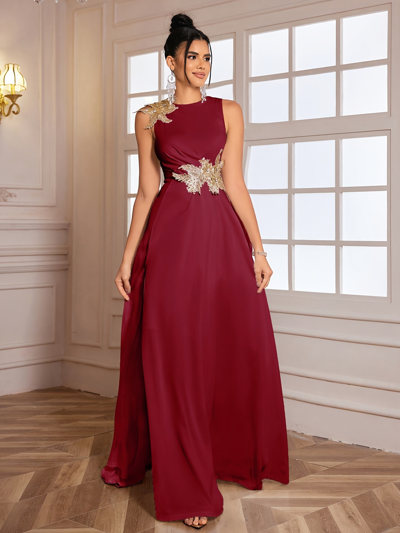 Elegancka sukienka imprezowa bez rękawów dla kobiet