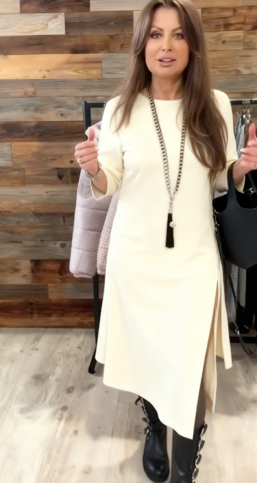 Sukienka casualowa, rękawy 3/4, okrągły dekolt, rozcięcie