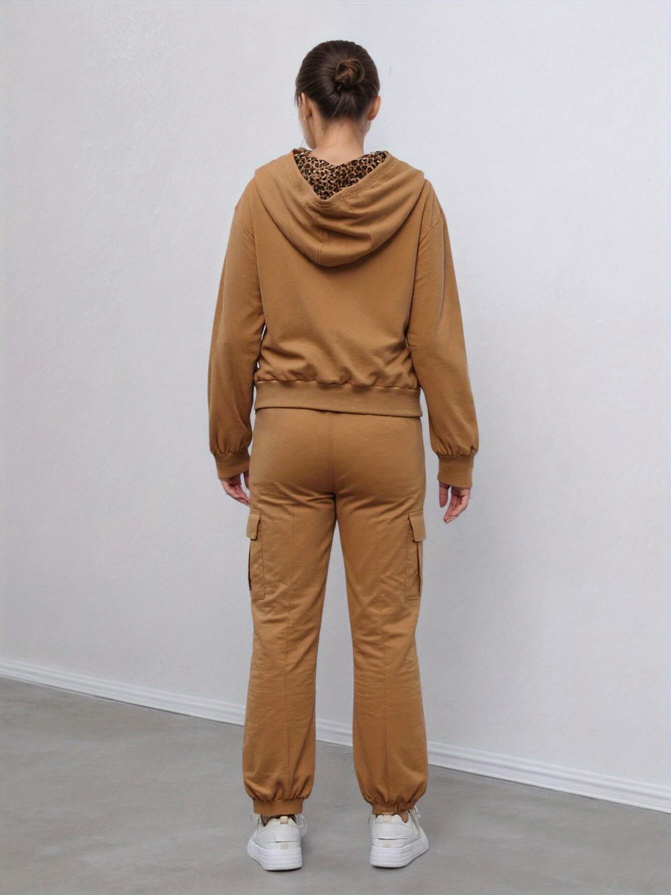 Bez opłat importowych Lokalny magazynKobiety Casual Hoodie Zestaw z kieszeniami Stylowy i wygodny kombinezon treningowy dla Casual Dress