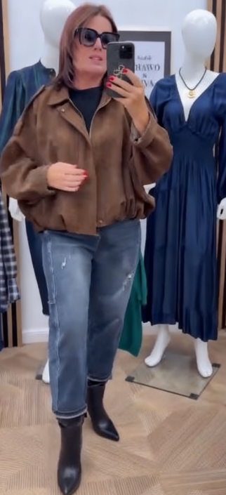 Kurtka casualowa z klapami i zamkiem błyskawicznym