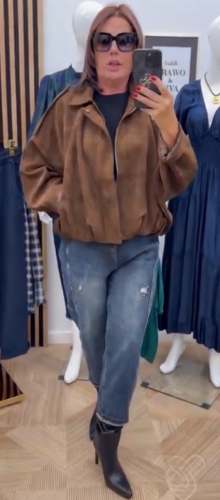 Kurtka casualowa z klapami i zamkiem błyskawicznym