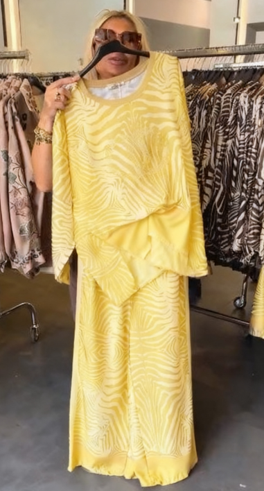 Garnitur z nadrukiem zebry, okrągły dekolt, długie rękawy