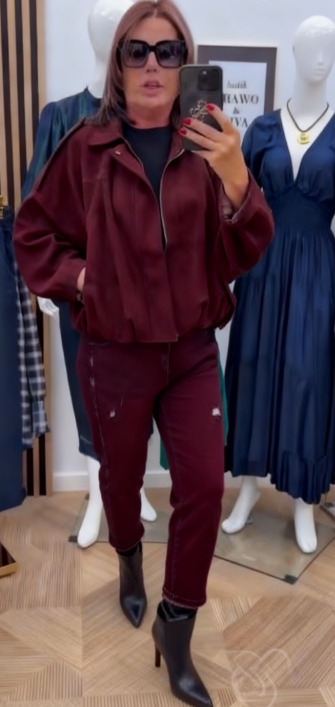 Kurtka casualowa z klapami i zamkiem błyskawicznym