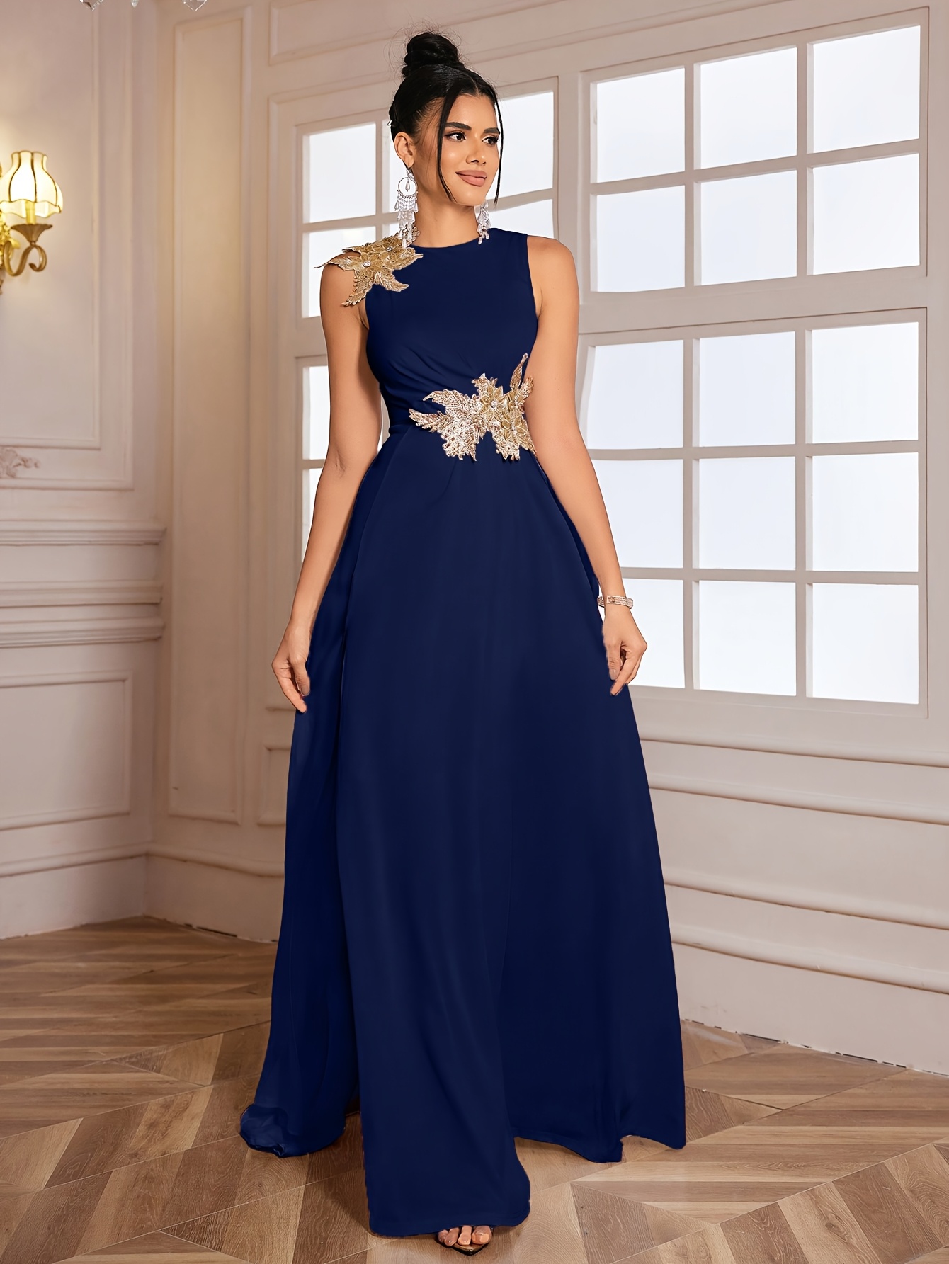Elegancka sukienka imprezowa bez rękawów dla kobiet