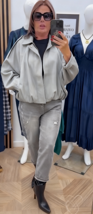 Kurtka casualowa z klapami i zamkiem błyskawicznym