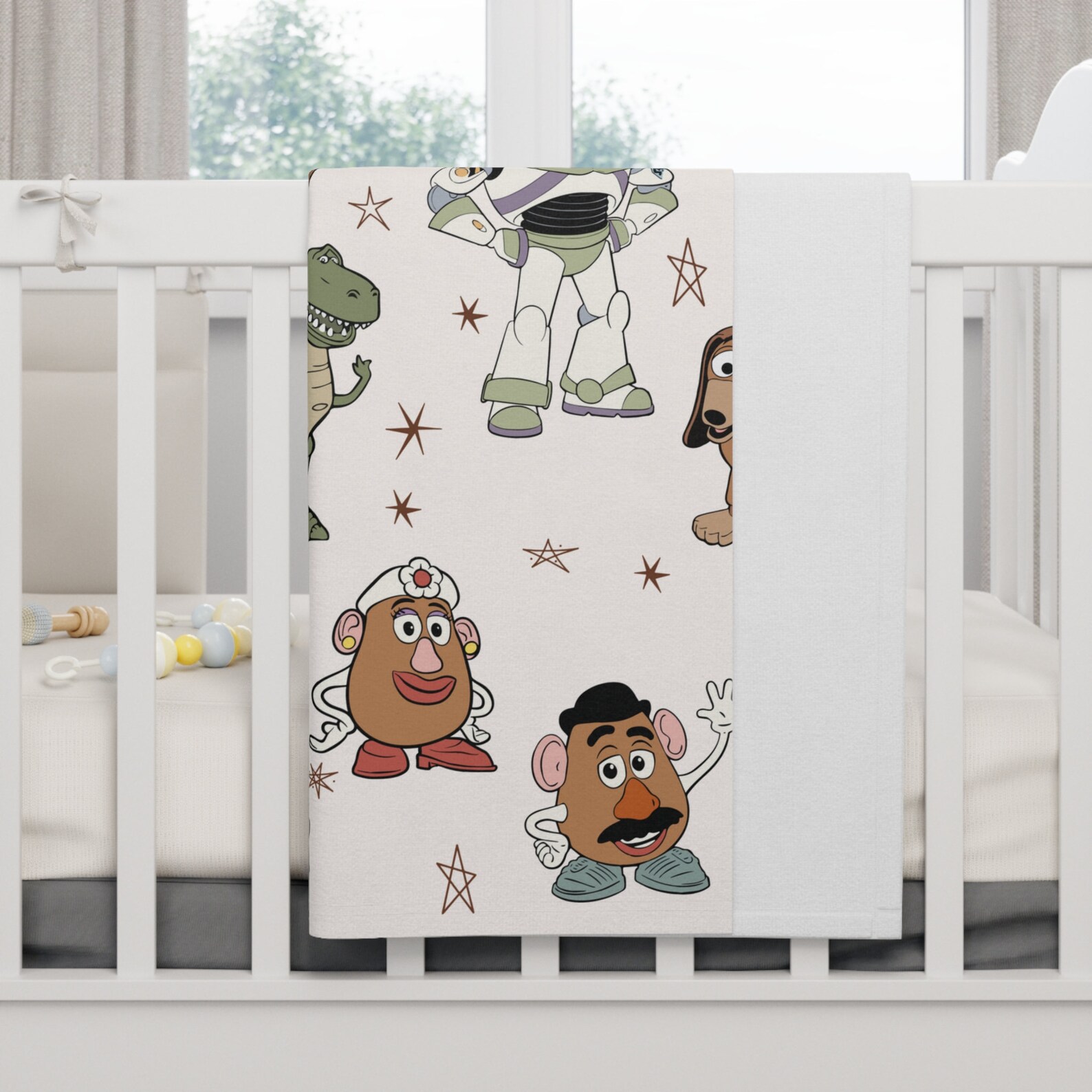 Classic Cartoon Soft Flannel Blanket | Cozy Throw for Home, Camping & Holiday Gifts