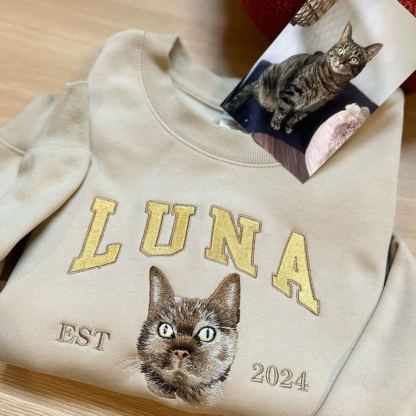 Personalized Embroidered Sweatshirt with Pet Portraits