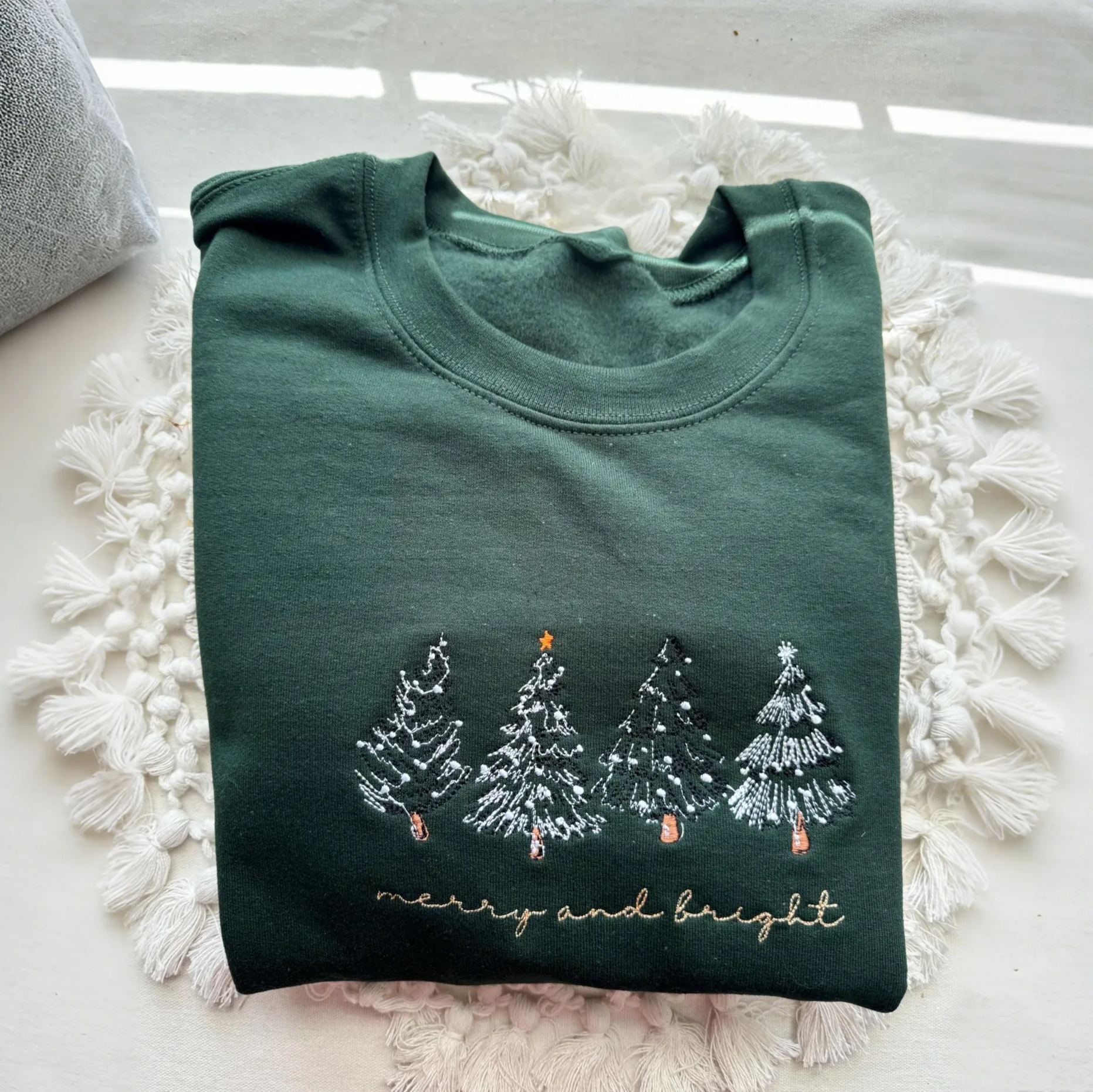 [Copy]Retro Santa & Reindeer Christmas Winter Cabin Sweatshirt