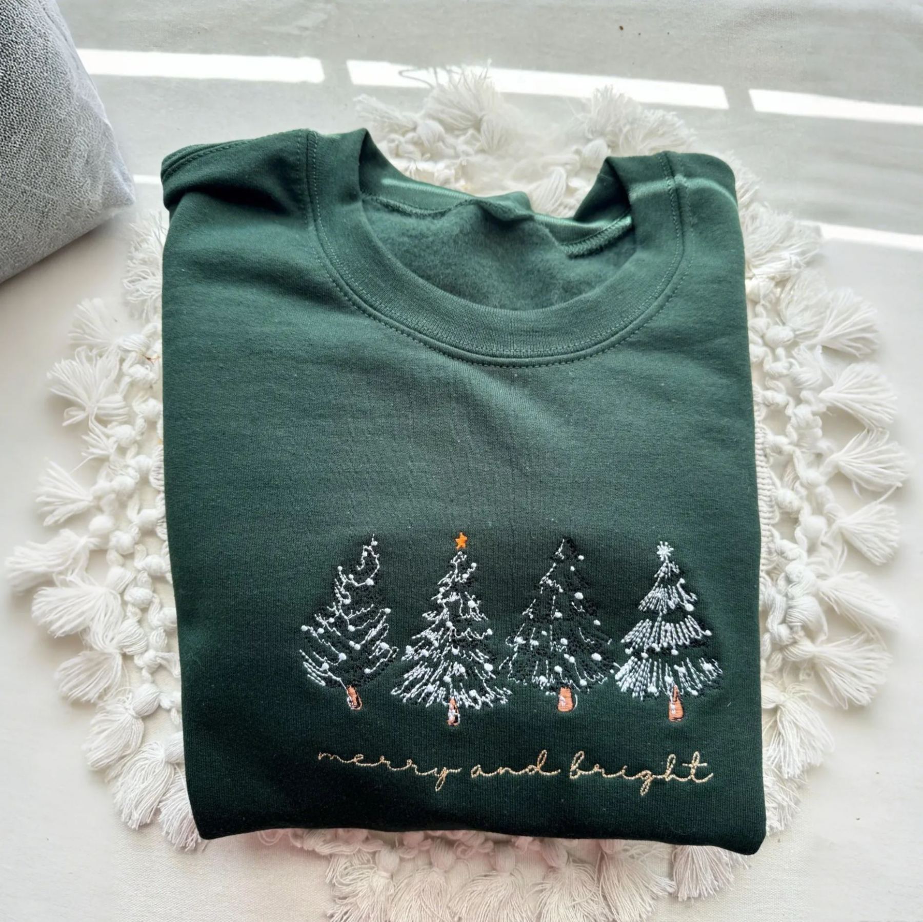 [Copy]Retro Santa & Reindeer Christmas Winter Cabin Sweatshirt