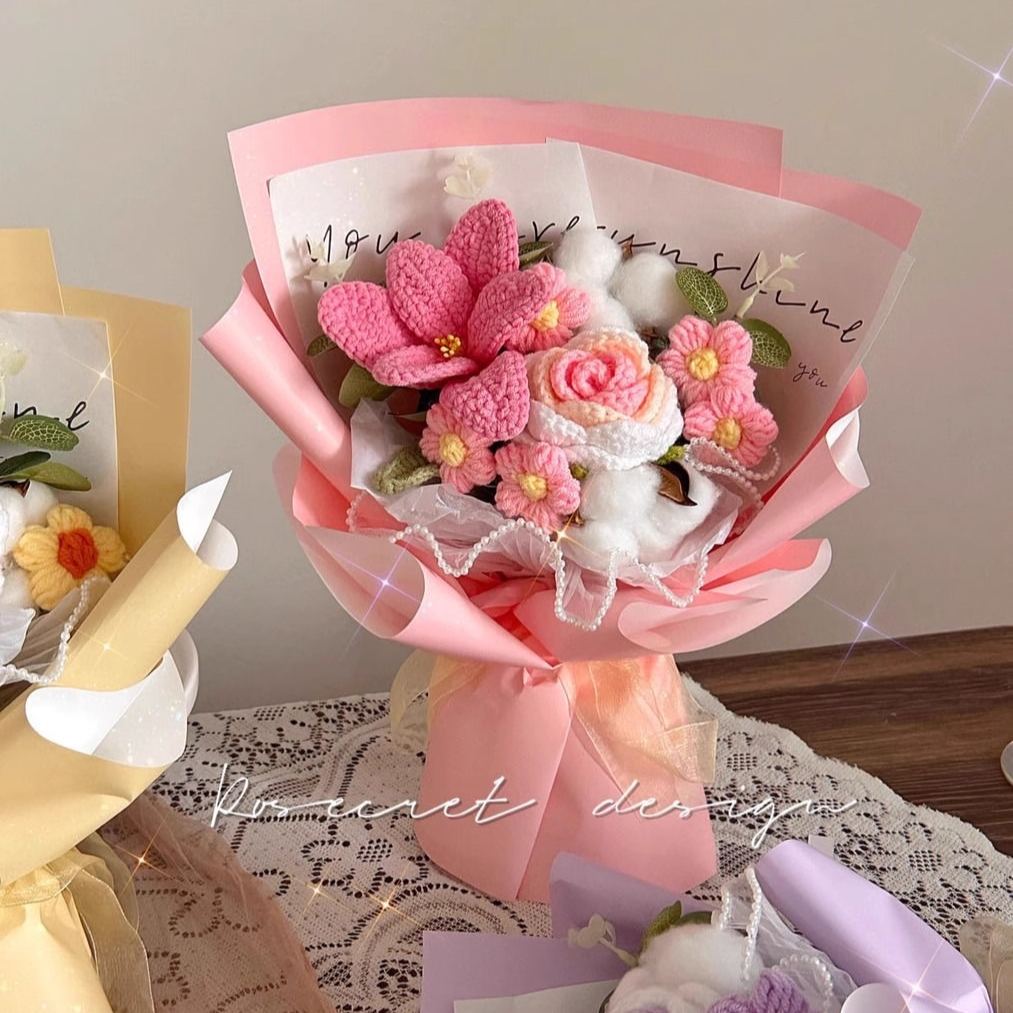 Crochet Flowers Bouquet Graduation