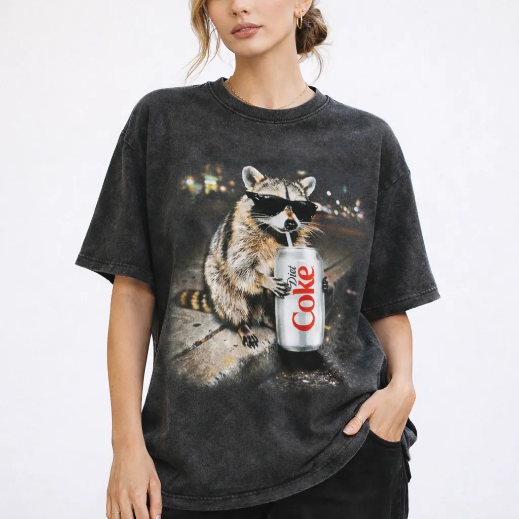Vintage Raccoon Taco Graphic T-Shirt – Funny Late Night Food Lover Tee