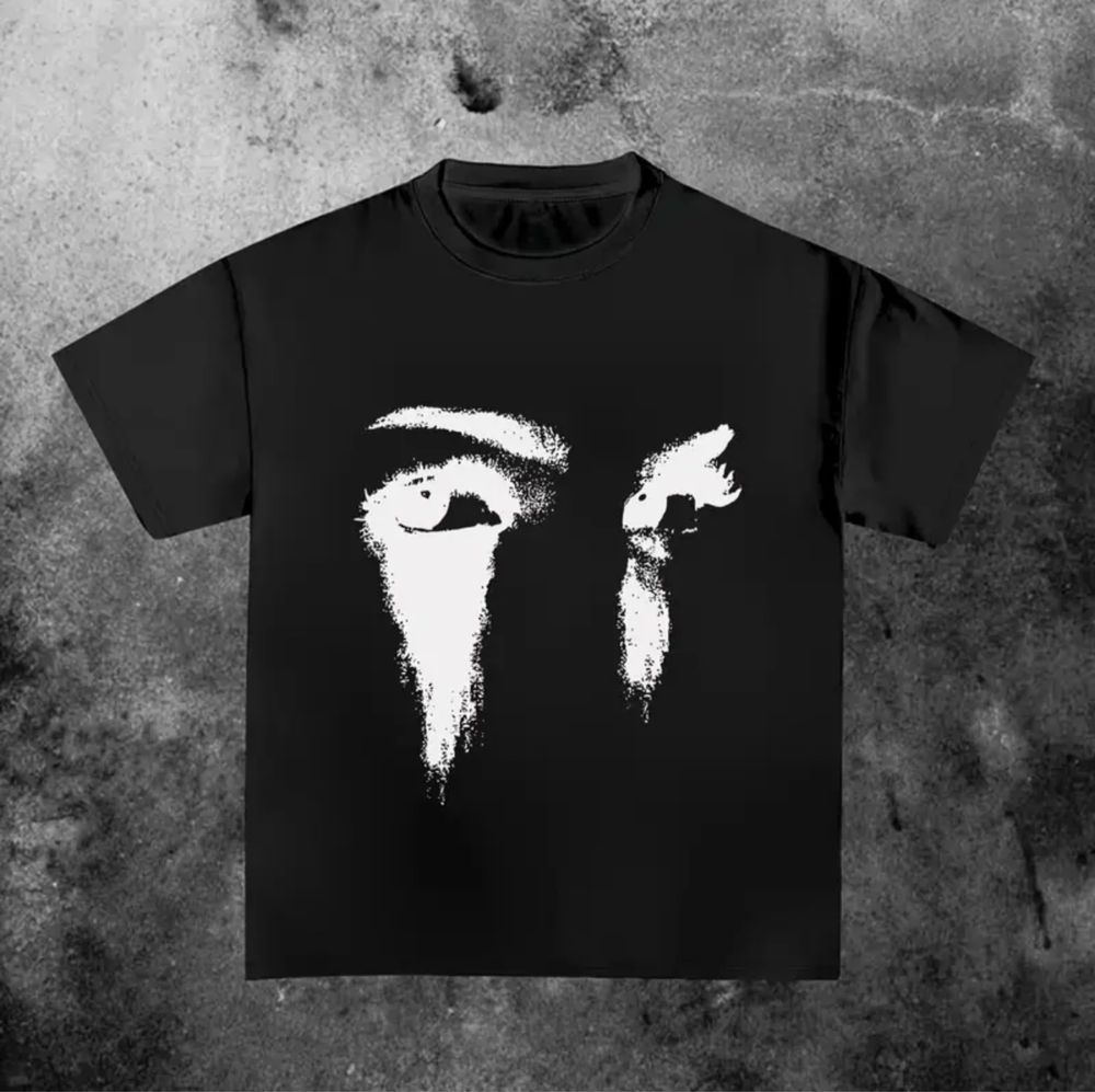 Y2K Vintage Portrait T-Shirt - Retro Graphic Tee