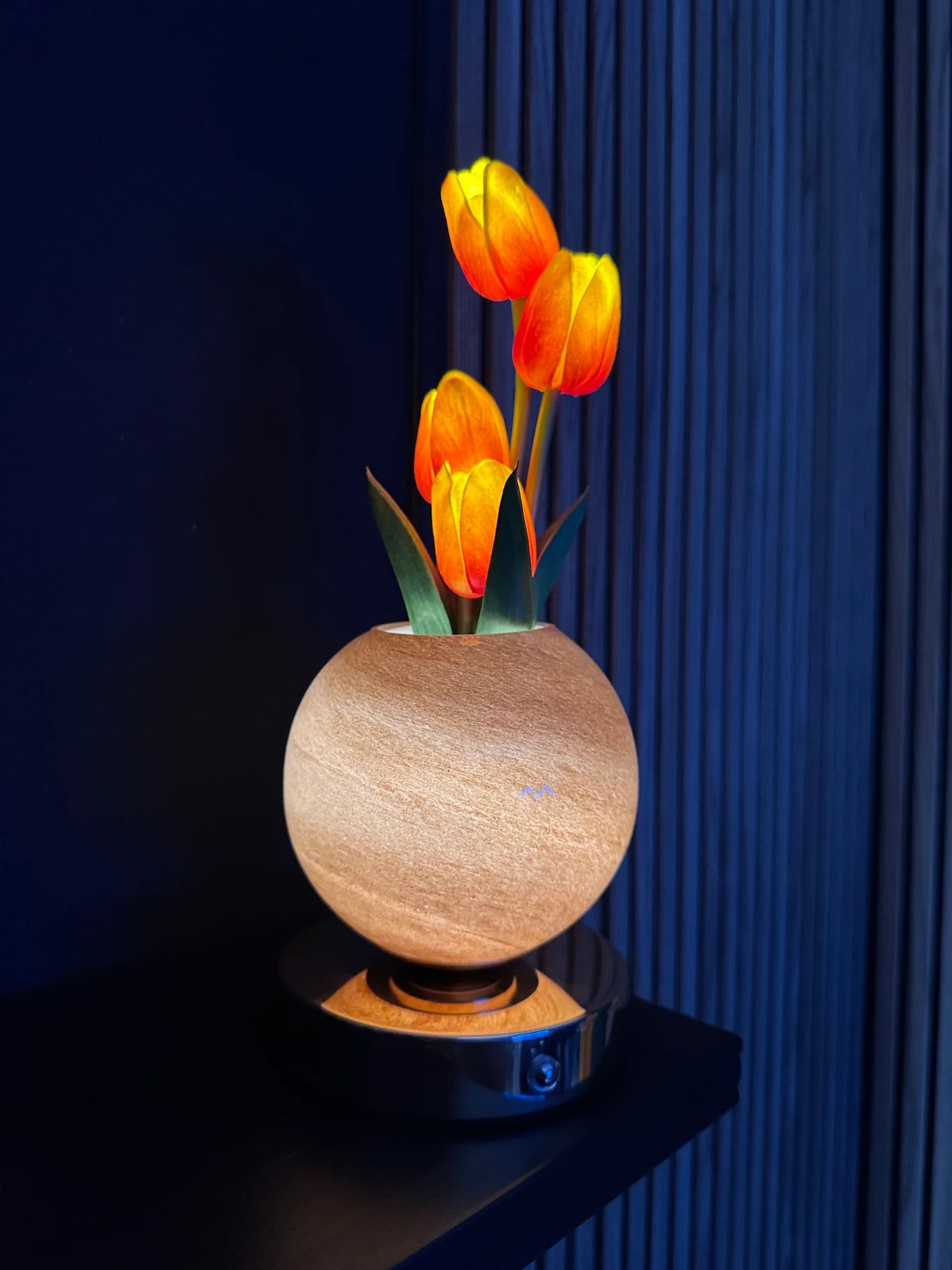 Tulip Ambient Lamp – Soft Glow Decorative Light for Cozy Spaces