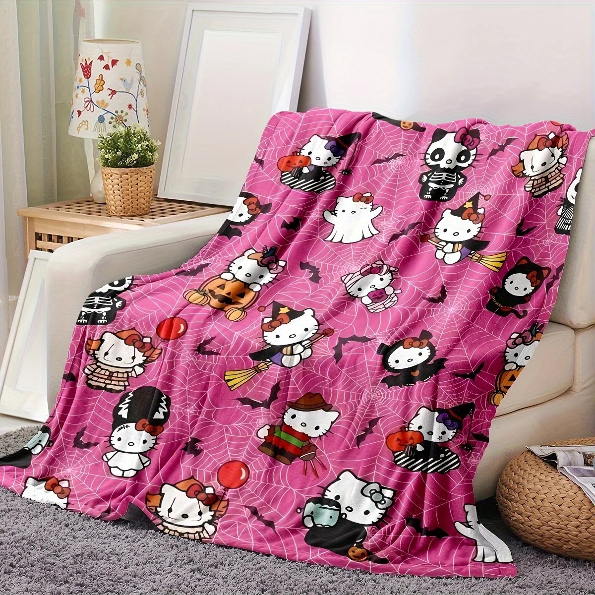 Halloween Hello Kitty Vintage Print Plush Blanket