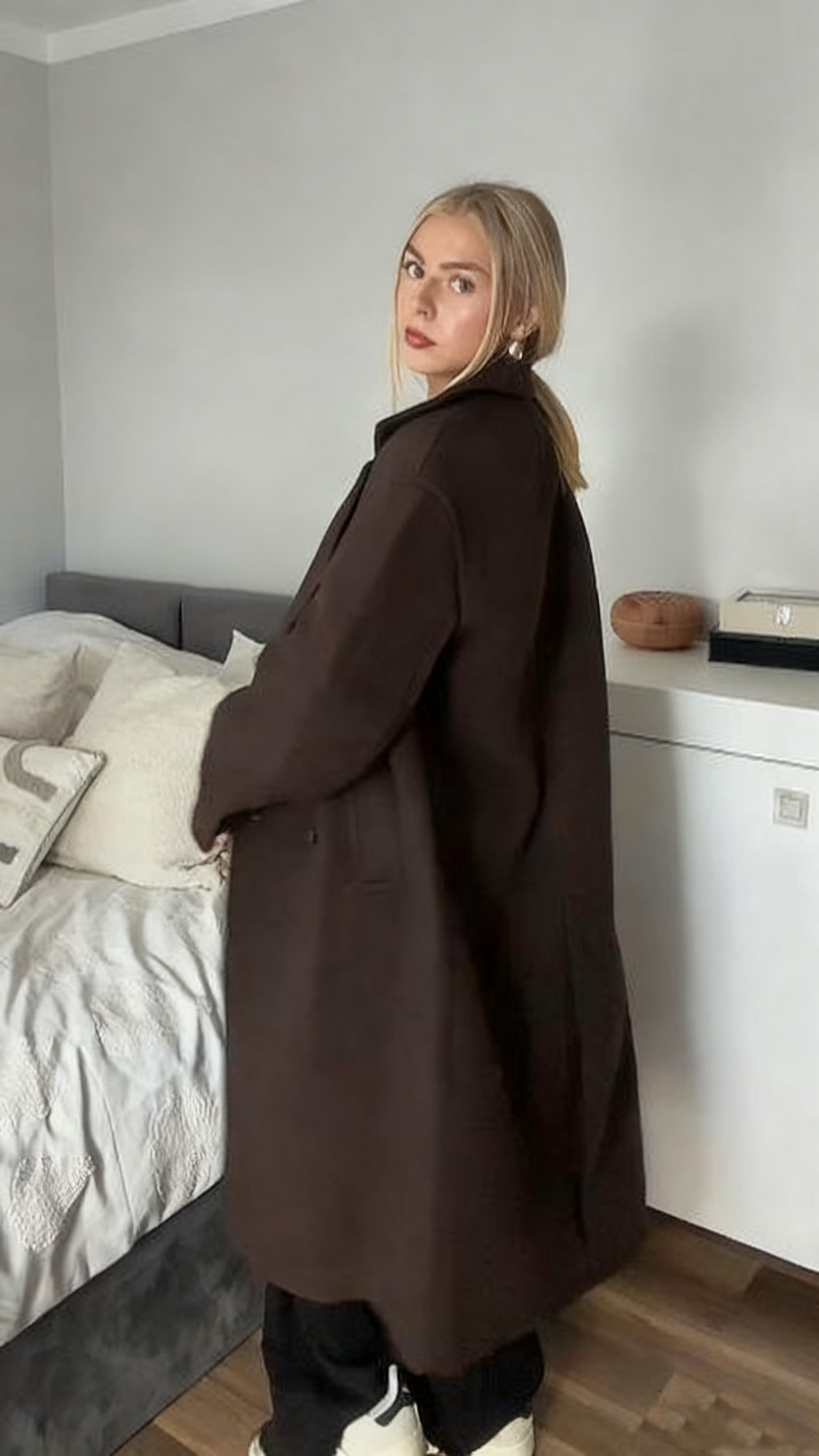 Tkanina wełniana - elegancki i luksusowy płaszcz