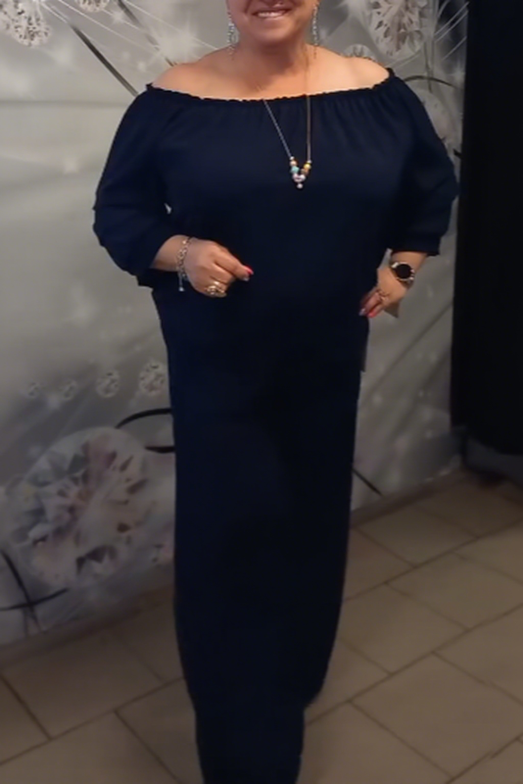Sukienka z Dekoltem Off-Shoulder