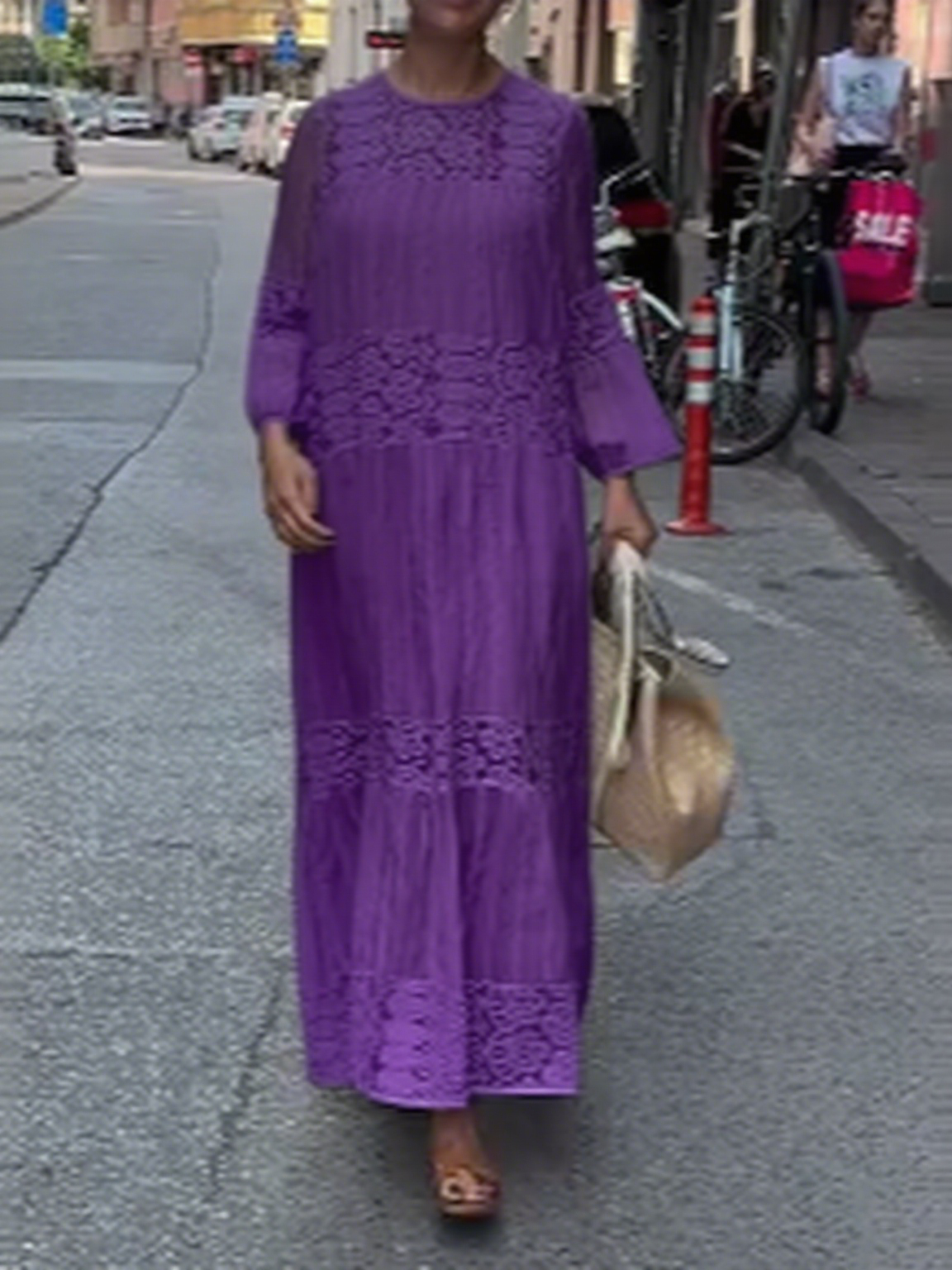 Sukienka z haftem lace