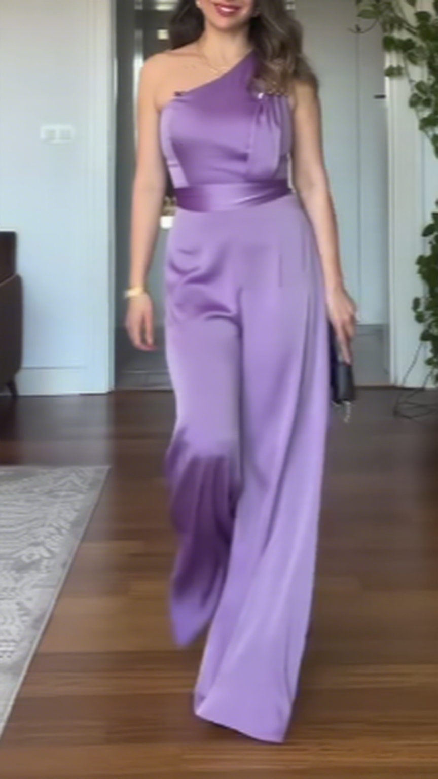 Kombinezon elegancki z szerokimi nóżkami