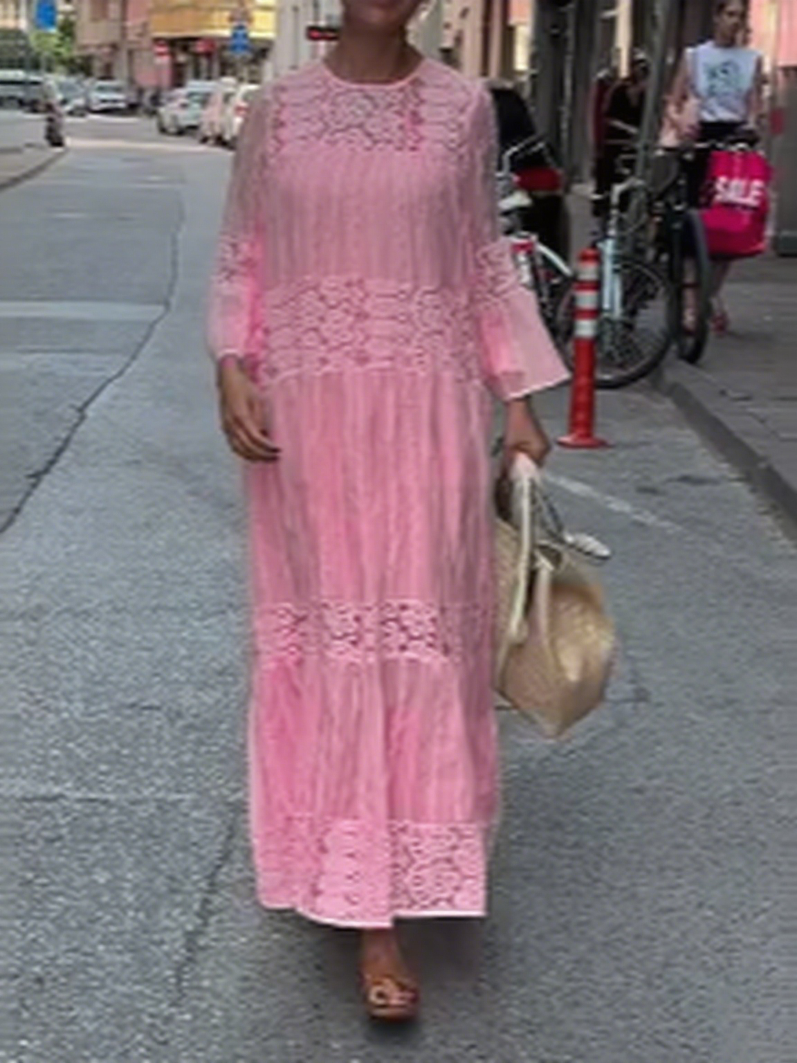 Sukienka z haftem lace