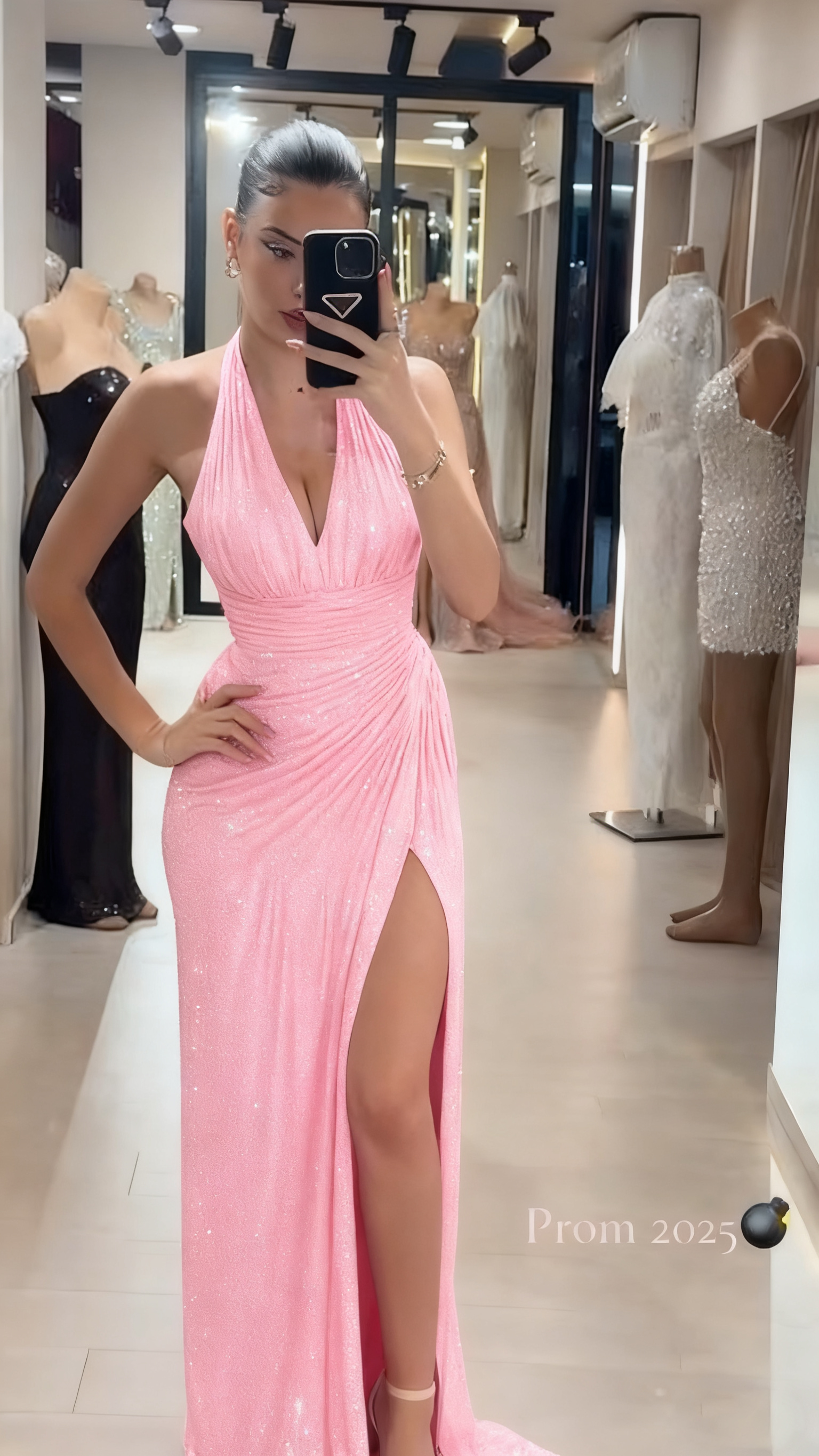 Suknia wieczorowa z głębokim dekoltem, silueta dopasowana, trendowo seksualna👗 Fashion Nowość! Super Oferta na Unikalną Kreację 🎉