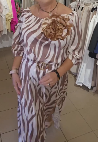 Zebraowy Sukienki z Kwiatem