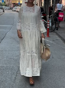 Sukienka z haftem lace