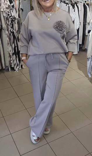 Set z szerokimi spódnicami