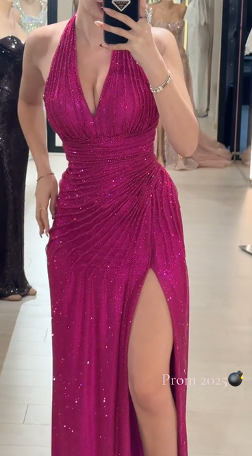Suknia wieczorowa z głębokim dekoltem, silueta dopasowana, trendowo seksualna👗 Fashion Nowość! Super Oferta na Unikalną Kreację 🎉
