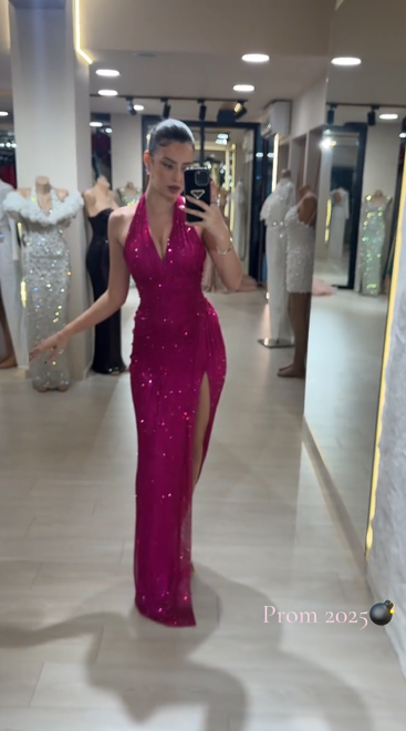 Suknia wieczorowa z głębokim dekoltem, silueta dopasowana, trendowo seksualna👗 Fashion Nowość! Super Oferta na Unikalną Kreację 🎉