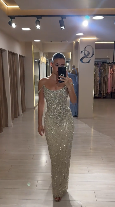 Suknia wieczorowa z brokatem, detalami luksusowymi, model off-shoulder✨ – Idealna na Najważniejsze Wieczory!🎉🎉🎉