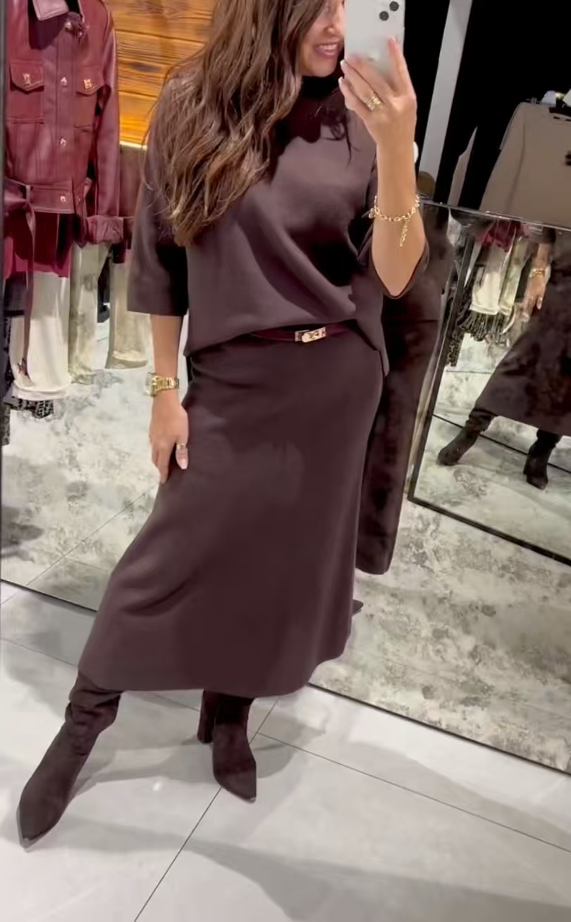 Garnitur damski klasyczny