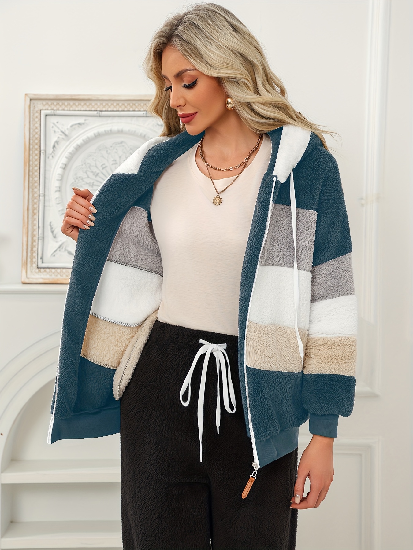 Elegancka zimowa odzież wierzchnia dla kobiet – ciepłe kurtki