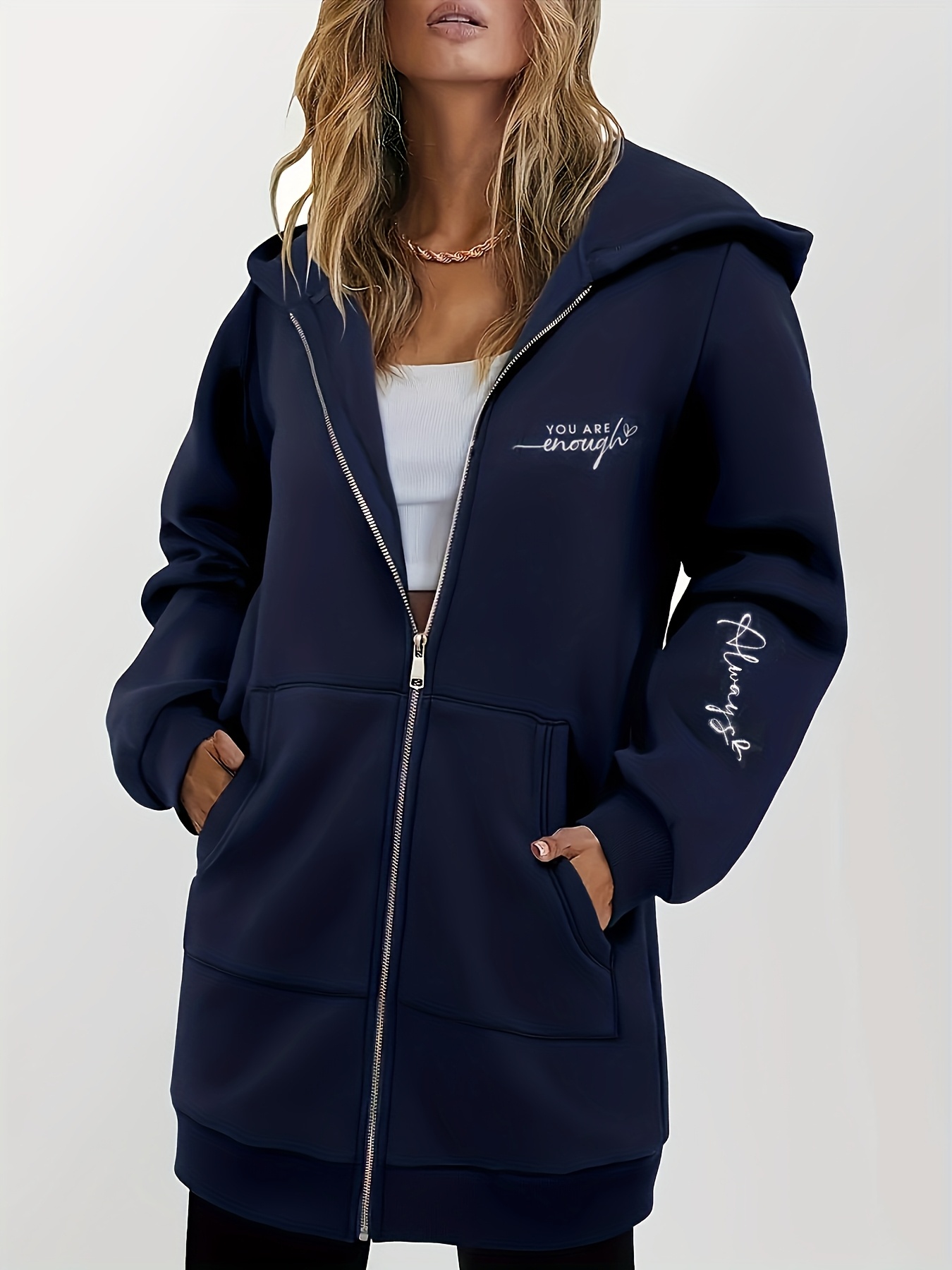 Bluzy z kapturem damskie – lekka bluza rozpinana na zamek