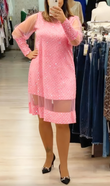 Elegancka sukienka z siateczki z cekinami