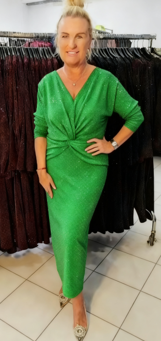 👗🌷 Sukienka midi damska w dużym rozmiarze z dekoltem w serek