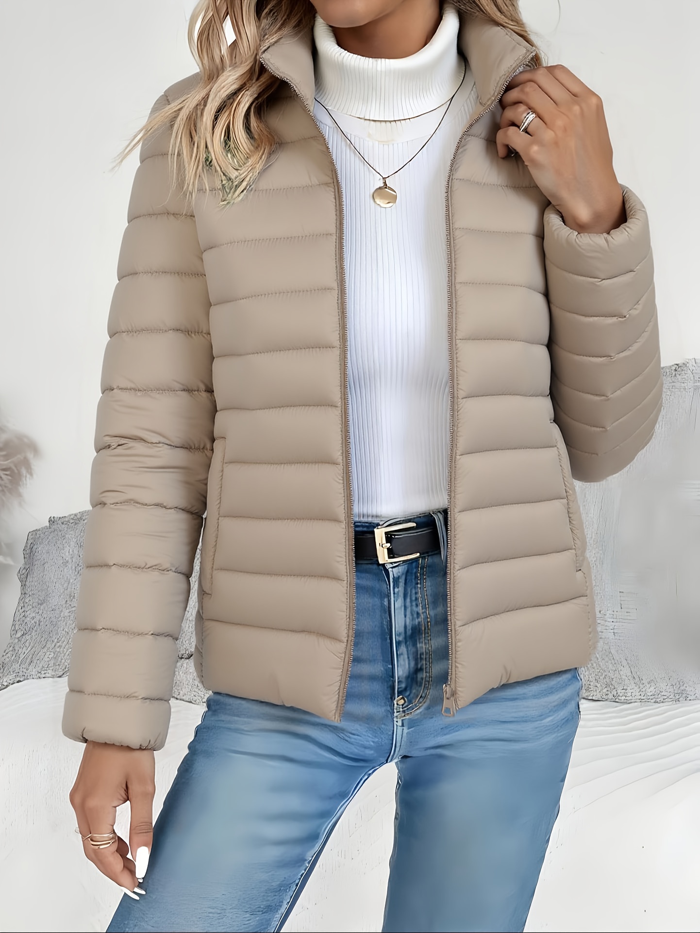 Eleganckie damskie kurtki zimowe - lekki płaszcz ze stójką