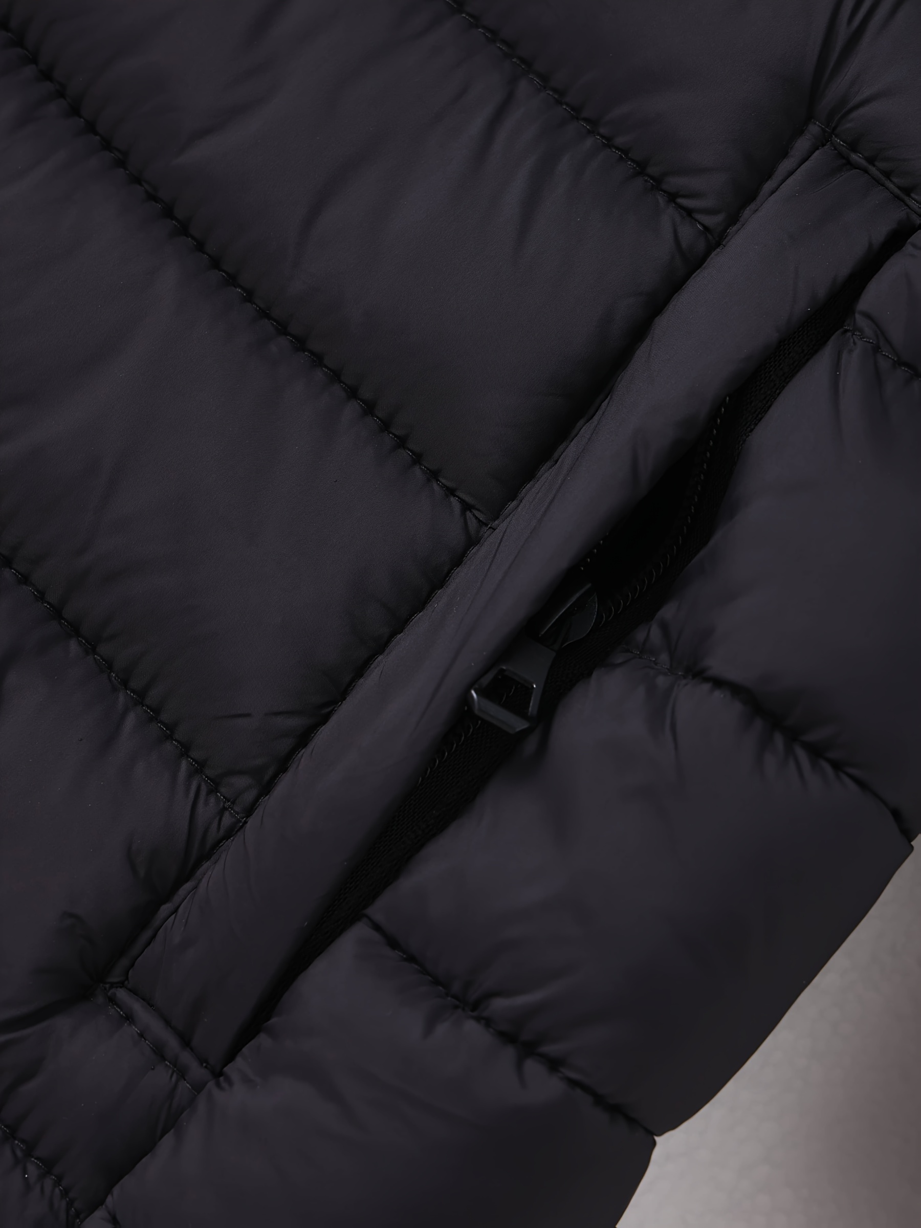 Eleganckie damskie kurtki zimowe - lekki płaszcz ze stójką