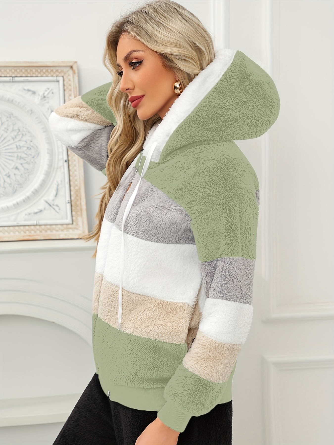 Elegancka zimowa odzież wierzchnia dla kobiet – ciepłe kurtki