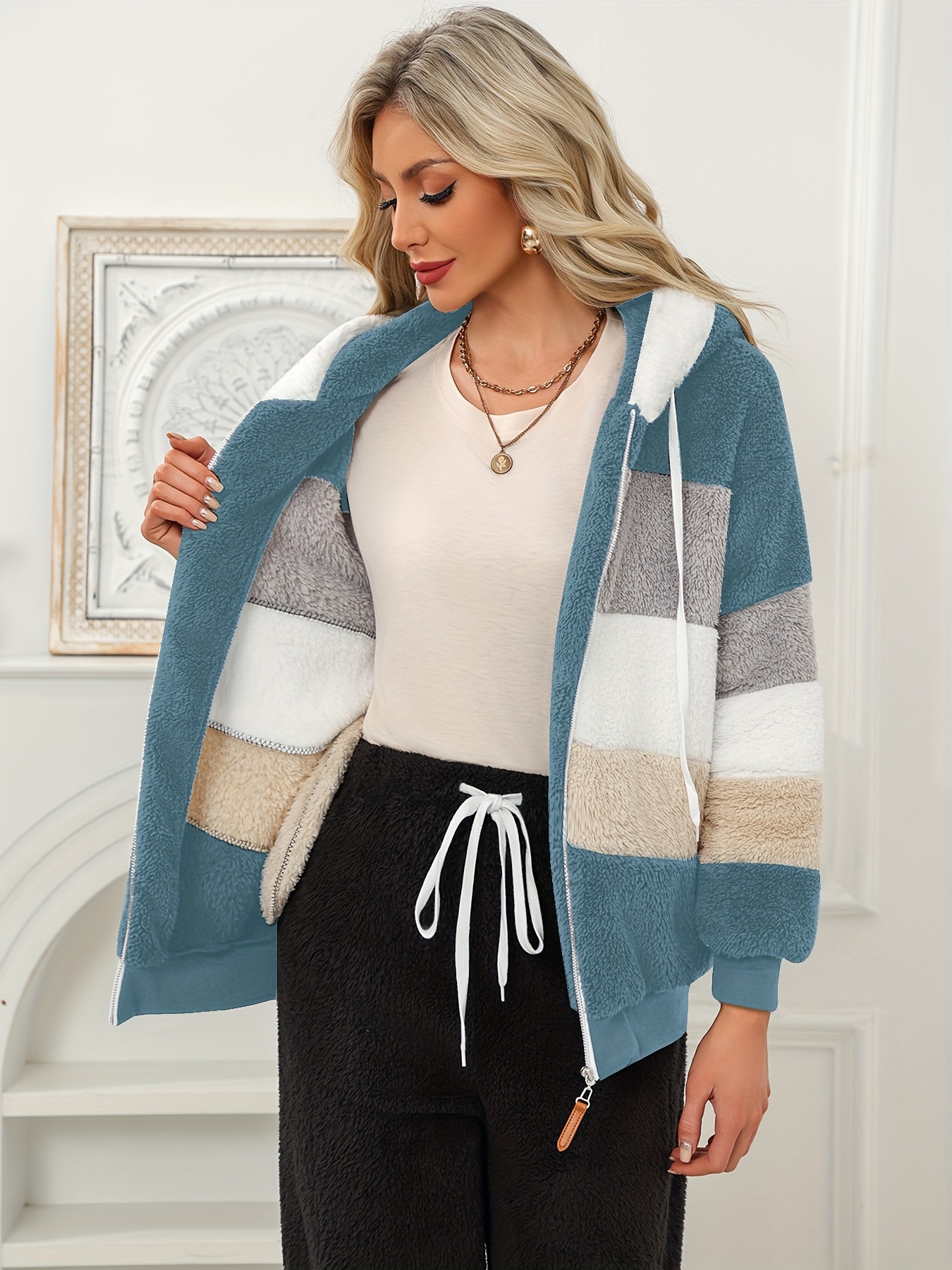 Elegancka zimowa odzież wierzchnia dla kobiet – ciepłe kurtki