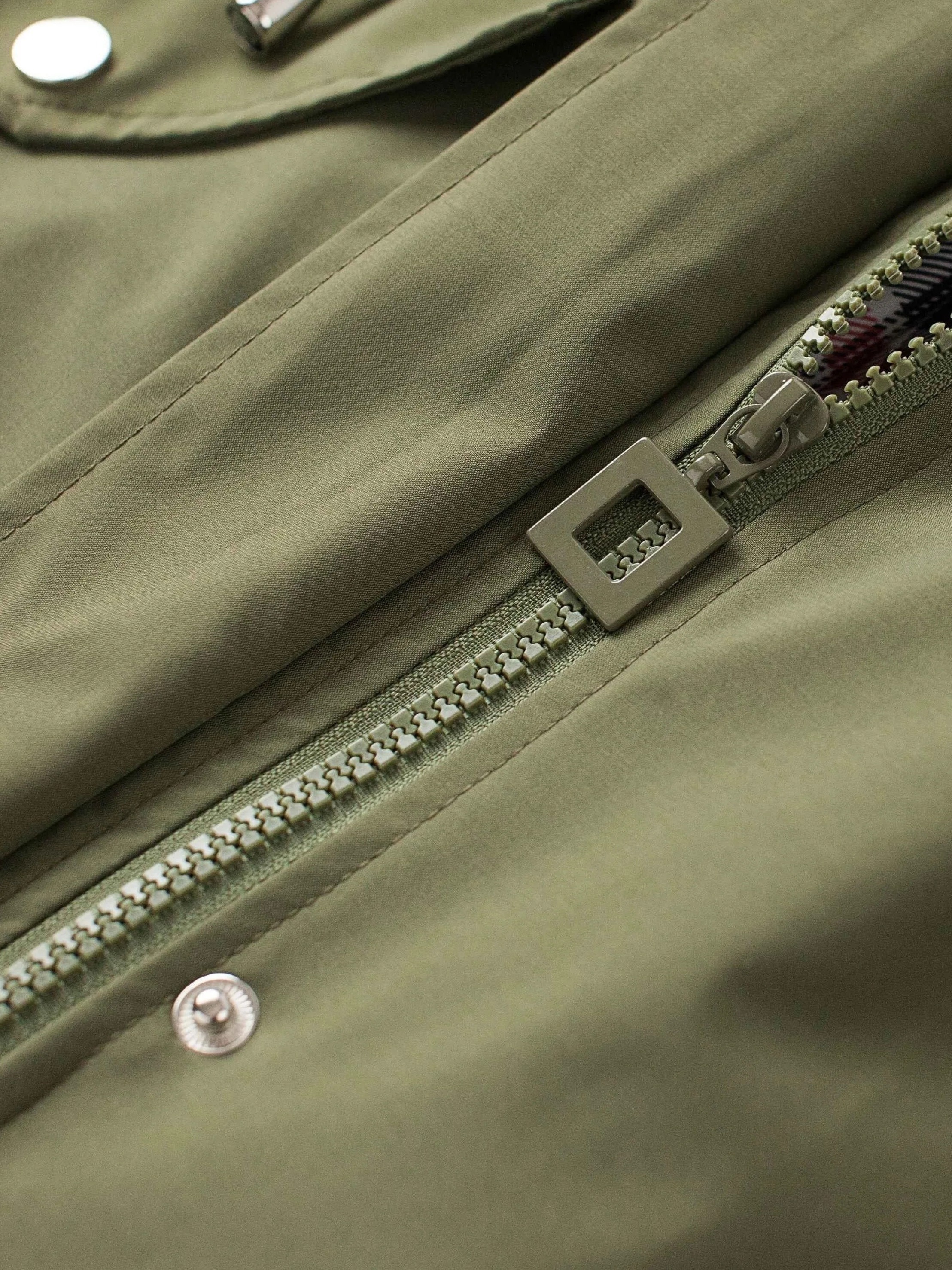 Kurtka damska plus size z zamkiem błyskawicznym