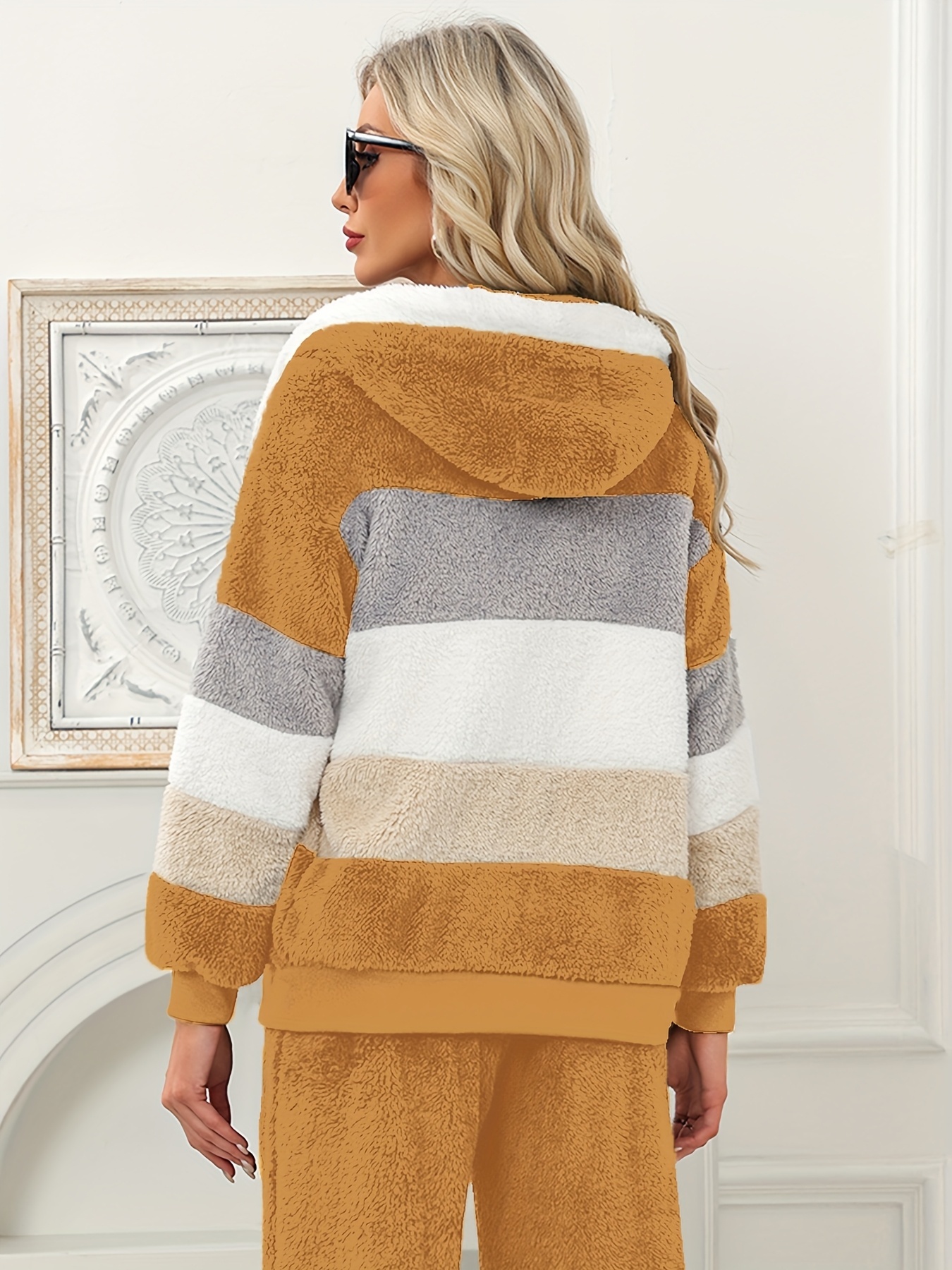 Elegancka zimowa odzież wierzchnia dla kobiet – ciepłe kurtki