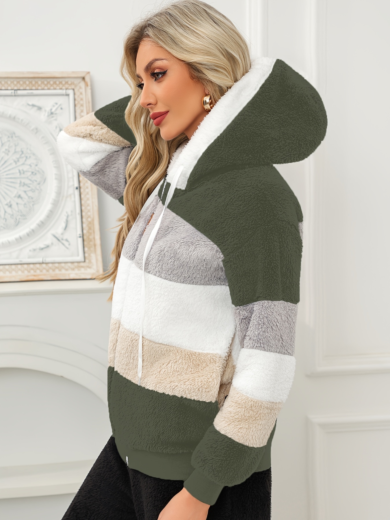 Elegancka zimowa odzież wierzchnia dla kobiet – ciepłe kurtki