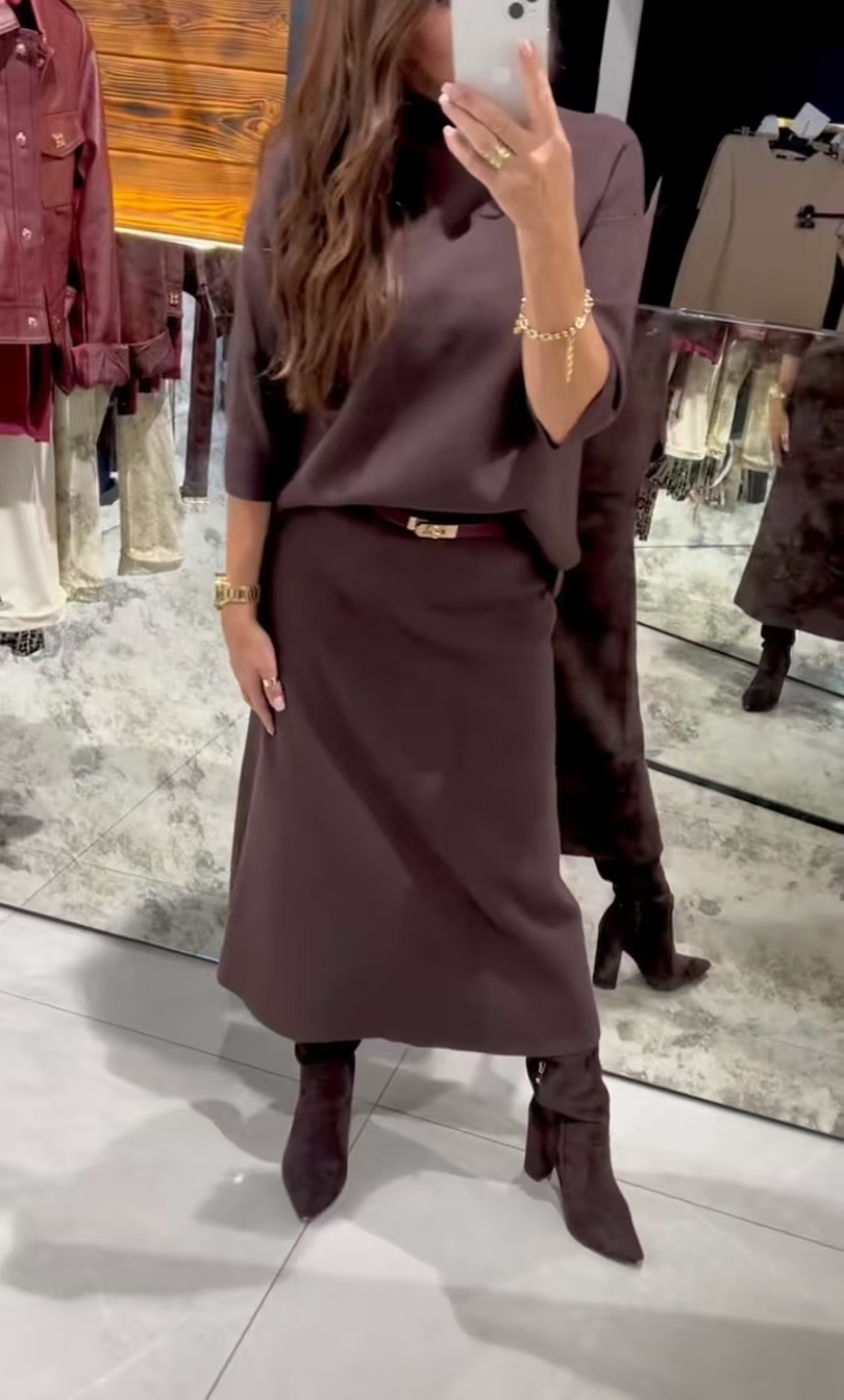 Garnitur damski klasyczny