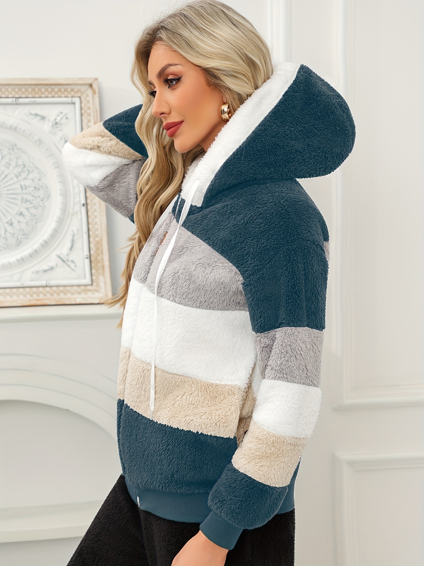 Elegancka zimowa odzież wierzchnia dla kobiet – ciepłe kurtki